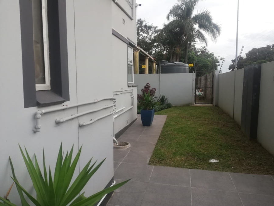 To Let 1 Bedroom Property for Rent in Southernwood Eastern Cape